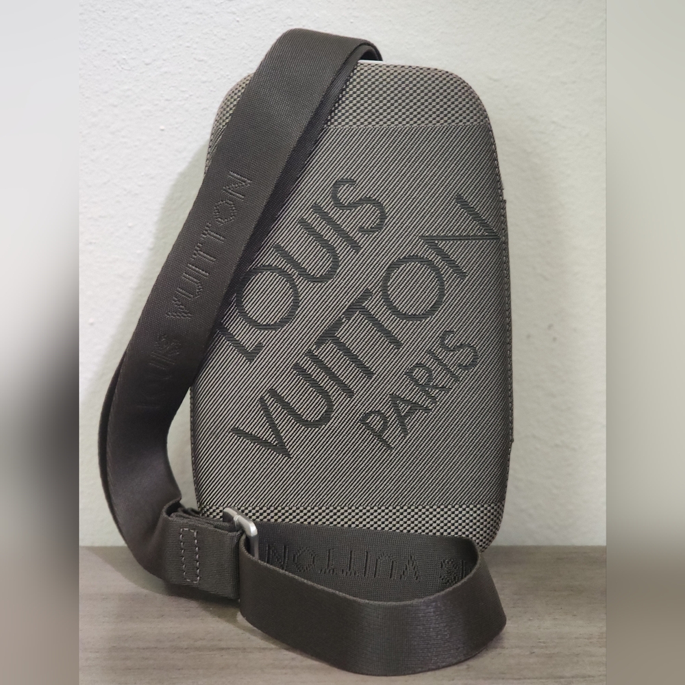 AUTHENTIC Vintage "Damier Geant Majeur"Louis Vuitton